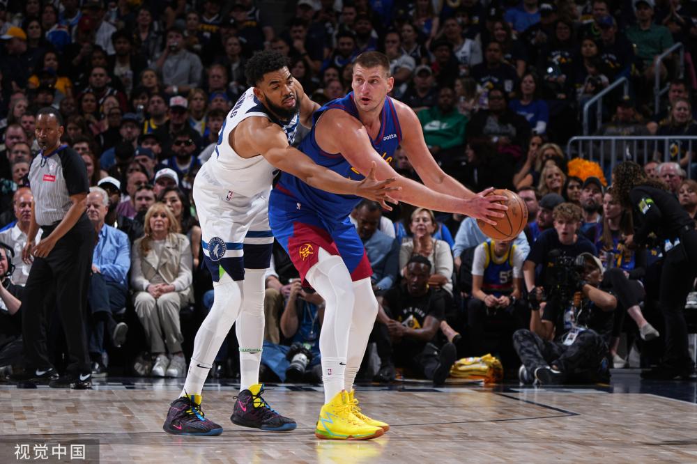 脚跟的新人 脚跟的新人