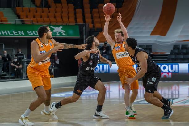 还能给予更 还能给予更